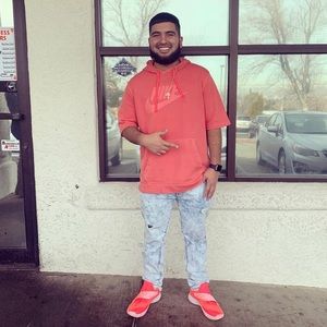 Meet your Posher, Jonathan